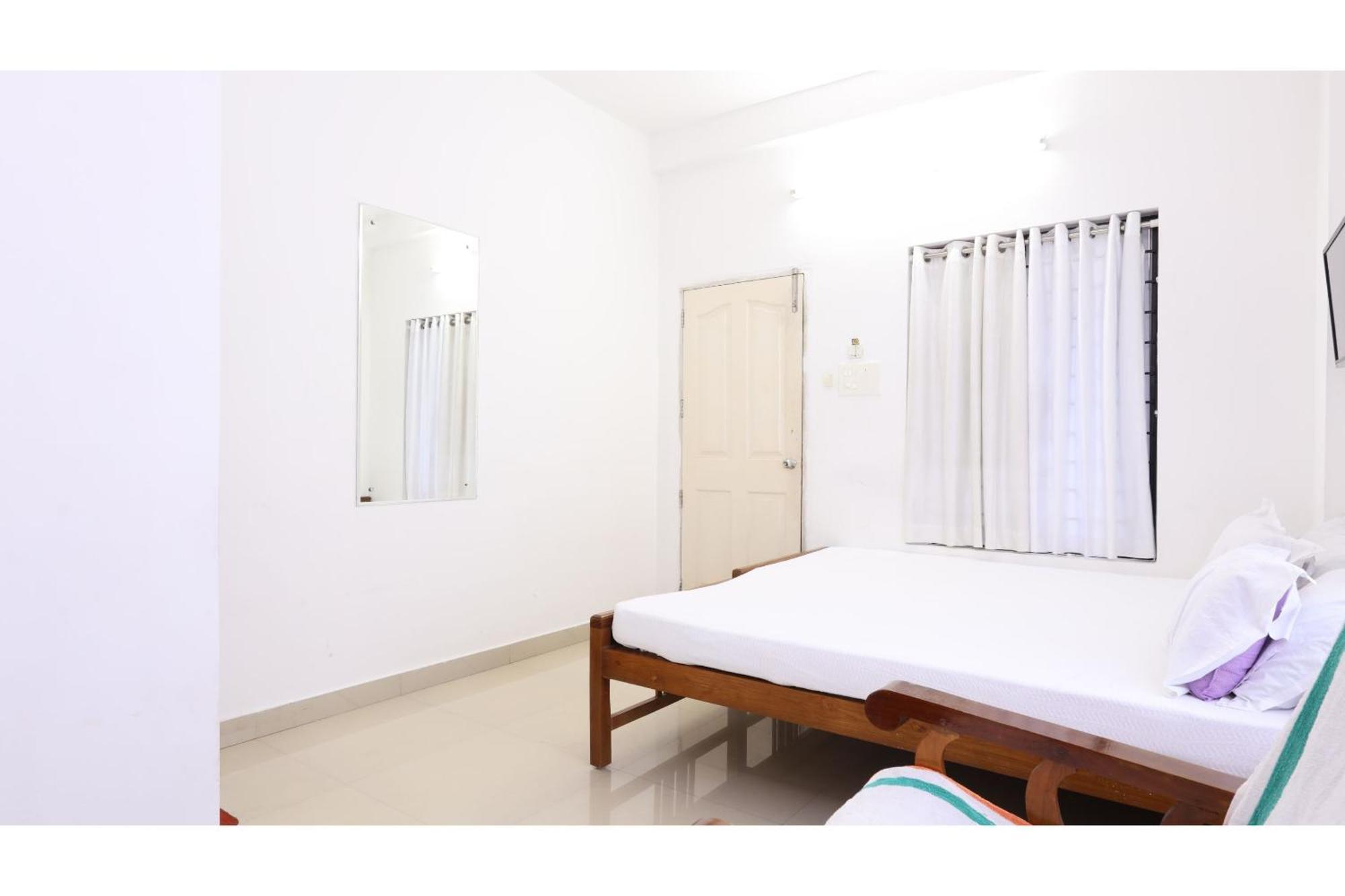 Collection O Ar Square Hotell Thrissur Eksteriør bilde