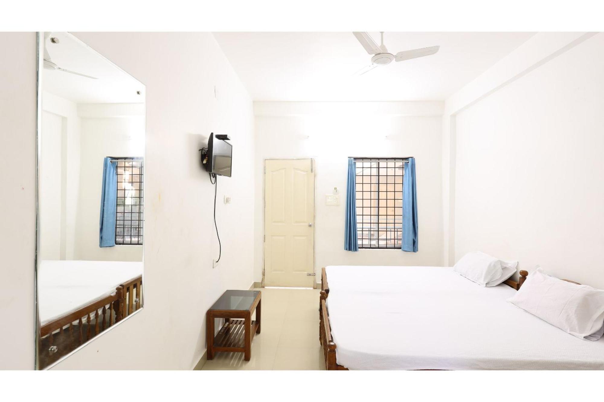 Collection O Ar Square Hotell Thrissur Eksteriør bilde