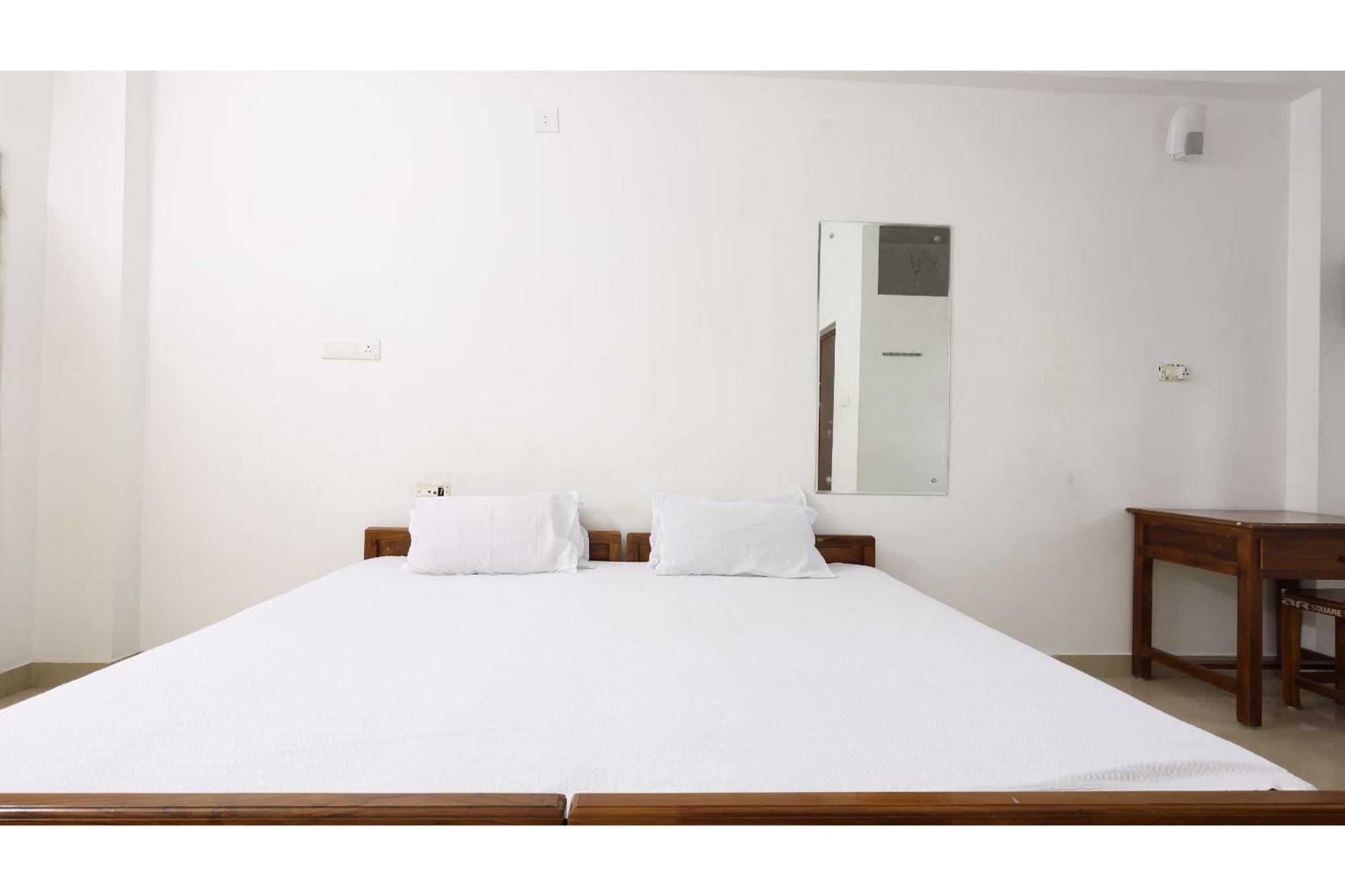 Collection O Ar Square Hotell Thrissur Eksteriør bilde
