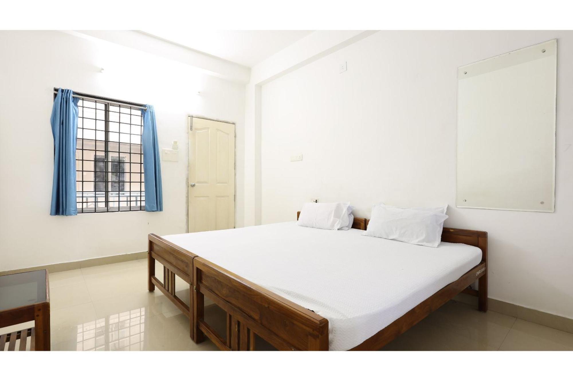 Collection O Ar Square Hotell Thrissur Eksteriør bilde